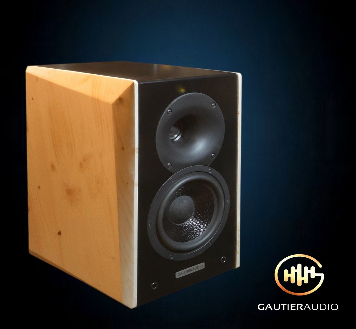 Enceinte compacte Gautier Audio, coffrage en bois massif et face avant noire